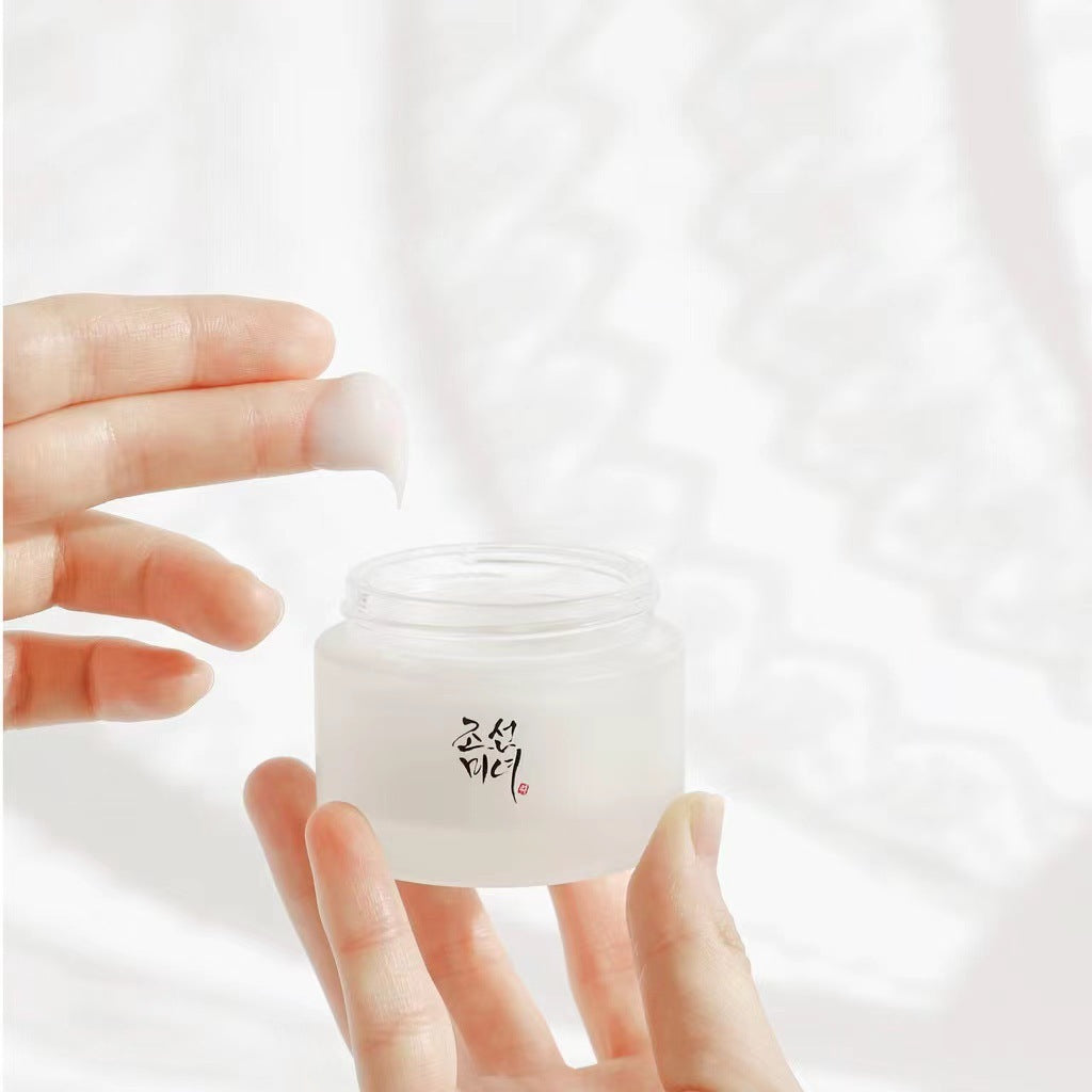 Crema Hidratante Coreana con ginseng y niacinamida Beauty of Joseon: hidrata y suaviza líneas de expresión. - Tokio Beauty Skin