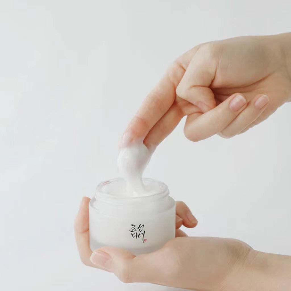Crema Hidratante Coreana con ginseng y niacinamida Beauty of Joseon: hidrata y suaviza líneas de expresión. - Tokio Beauty Skin